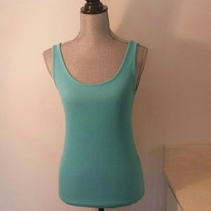 A teal blue tank top.